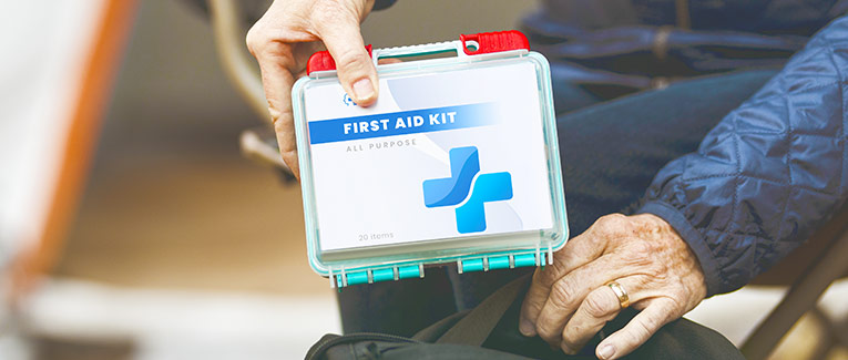 how to pack first-aid kit for vacation